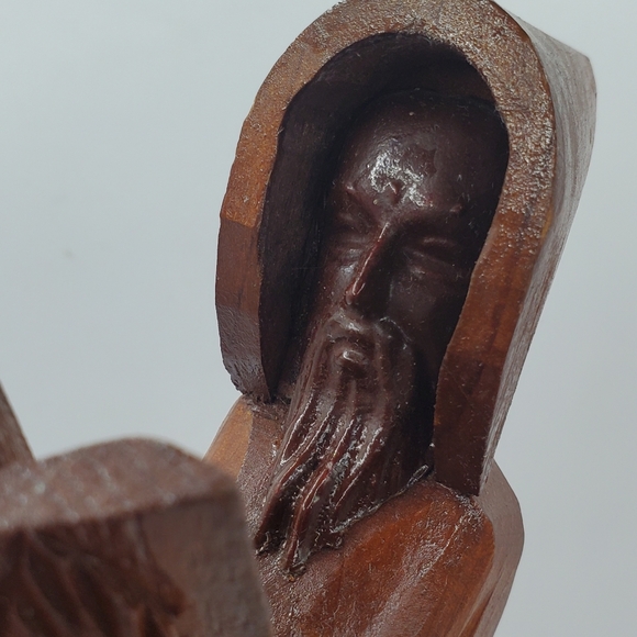 Vintage HODA Hand Carved Wood Priest Preacher Minister Clergy Statue Carving - Picture 4 of 16